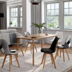 Chaises scandinaves mix color : gris, blanc, noir et patchworks