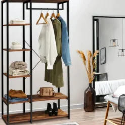 Dressing penderie avec étagères style industriel