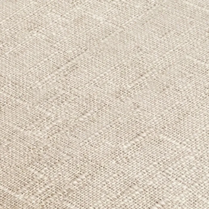 Fauteuil scandinave en tissu beige accoudoirs et pieds bois