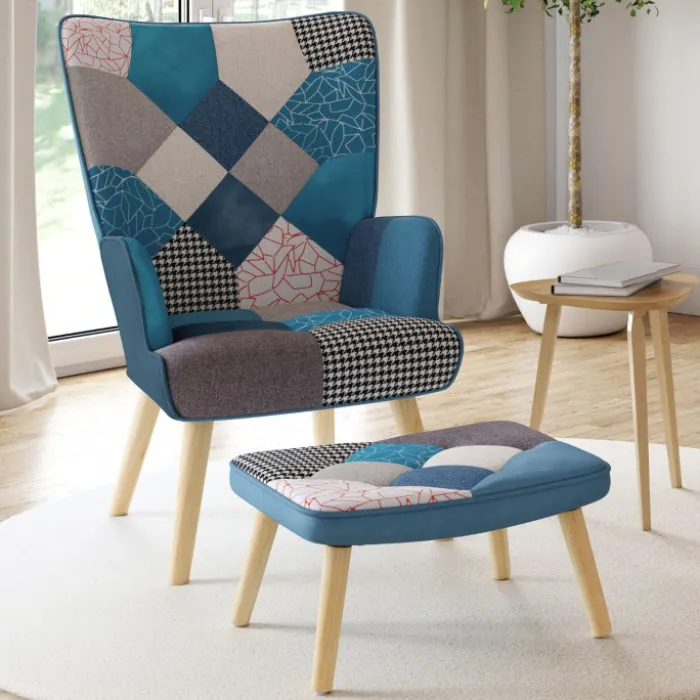 Fauteuil scandinave velours bleu et patchwork avec repose pied