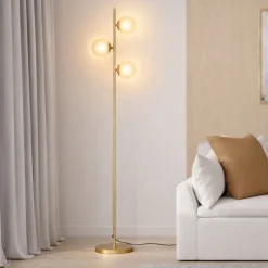 Lampadaire sur pied en métal doré avec 3 abat-jours globe verre