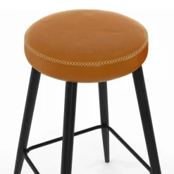 Lot de 2 tabourets de bar marron et pieds métal