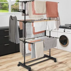 Séchoir à linge couleur noir et aspect bois