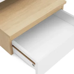 Tables de chevet suspendues bois façon hêtre et blanches