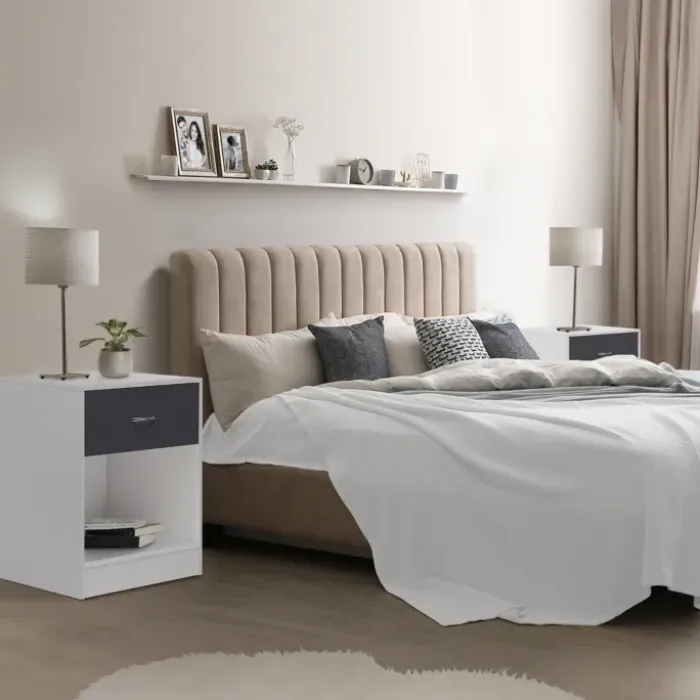 Tables de nuit blanches