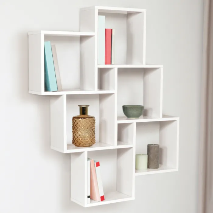 Étagère blanche murale avec 8 cubes